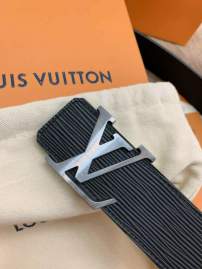 Picture of Louis Vuitton Belts _SKUfw230463573fw